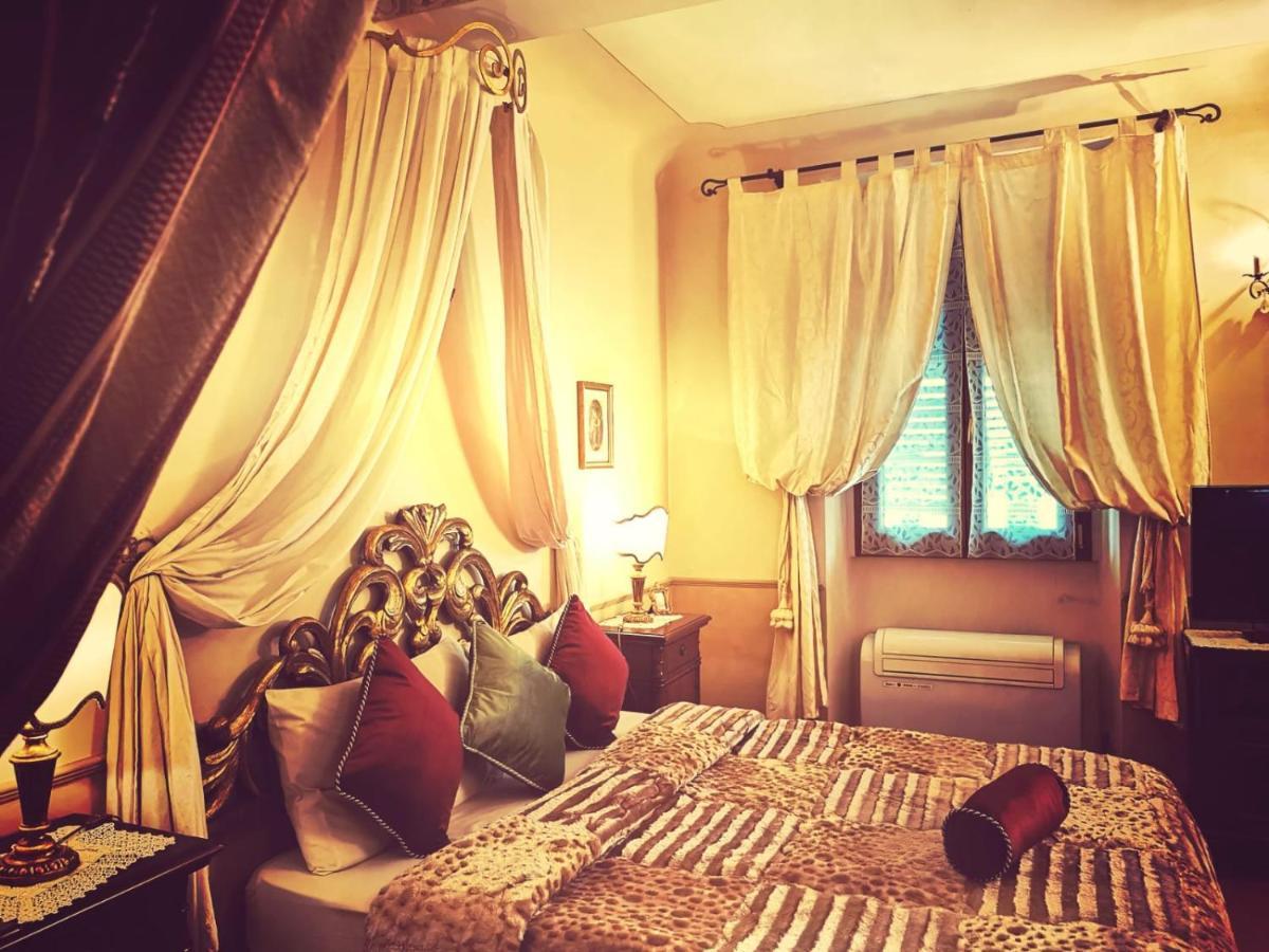 Classic Style Apartment In Center ฟลอเรนซ์ ภายนอก รูปภาพ