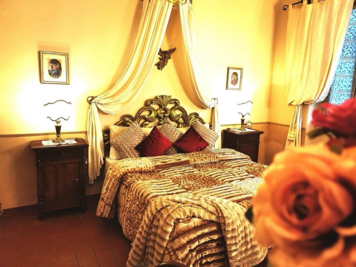 Classic Style Apartment In Center ฟลอเรนซ์ ภายนอก รูปภาพ