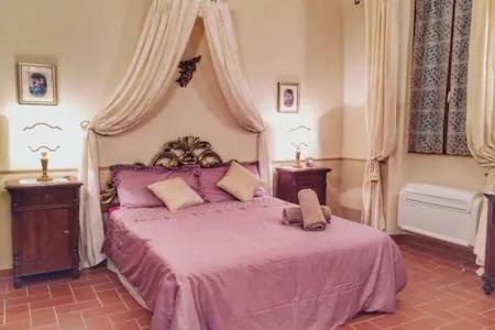 Classic Style Apartment In Center ฟลอเรนซ์ ภายนอก รูปภาพ