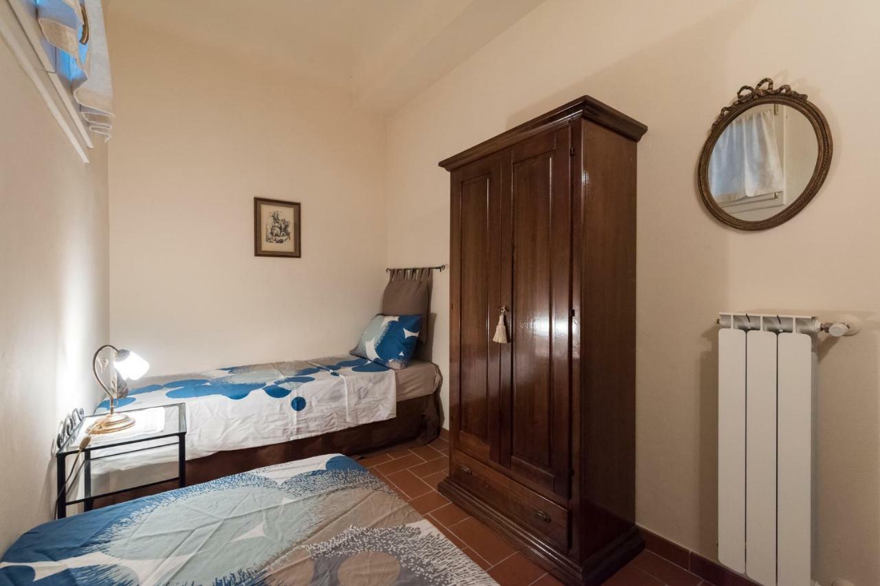 Classic Style Apartment In Center ฟลอเรนซ์ ภายนอก รูปภาพ